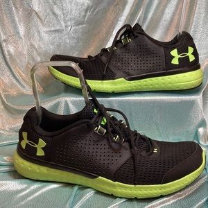Mens size 13 Under Armour black athletic shoes with lime green‎ accents. Box FC1
